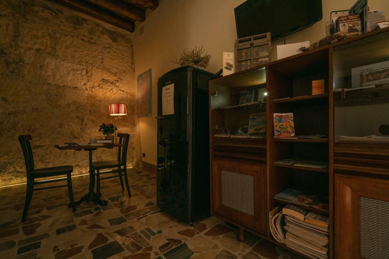 Cappuccine Guesthouse Cagliari Dış mekan fotoğraf